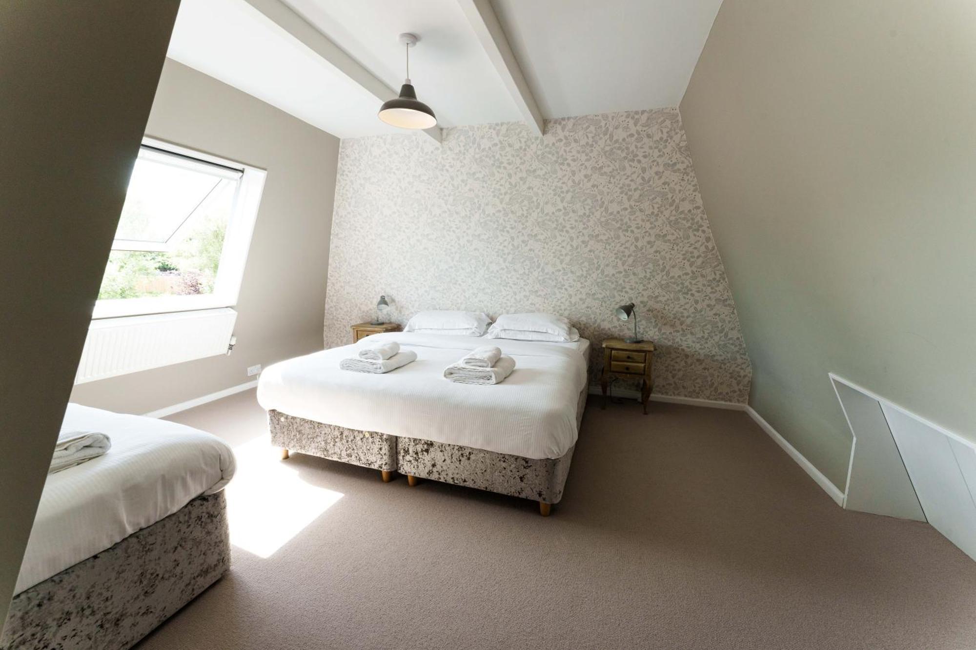 Vineyard Oast Sleeps 25 Villa Wavehorne Екстериор снимка
