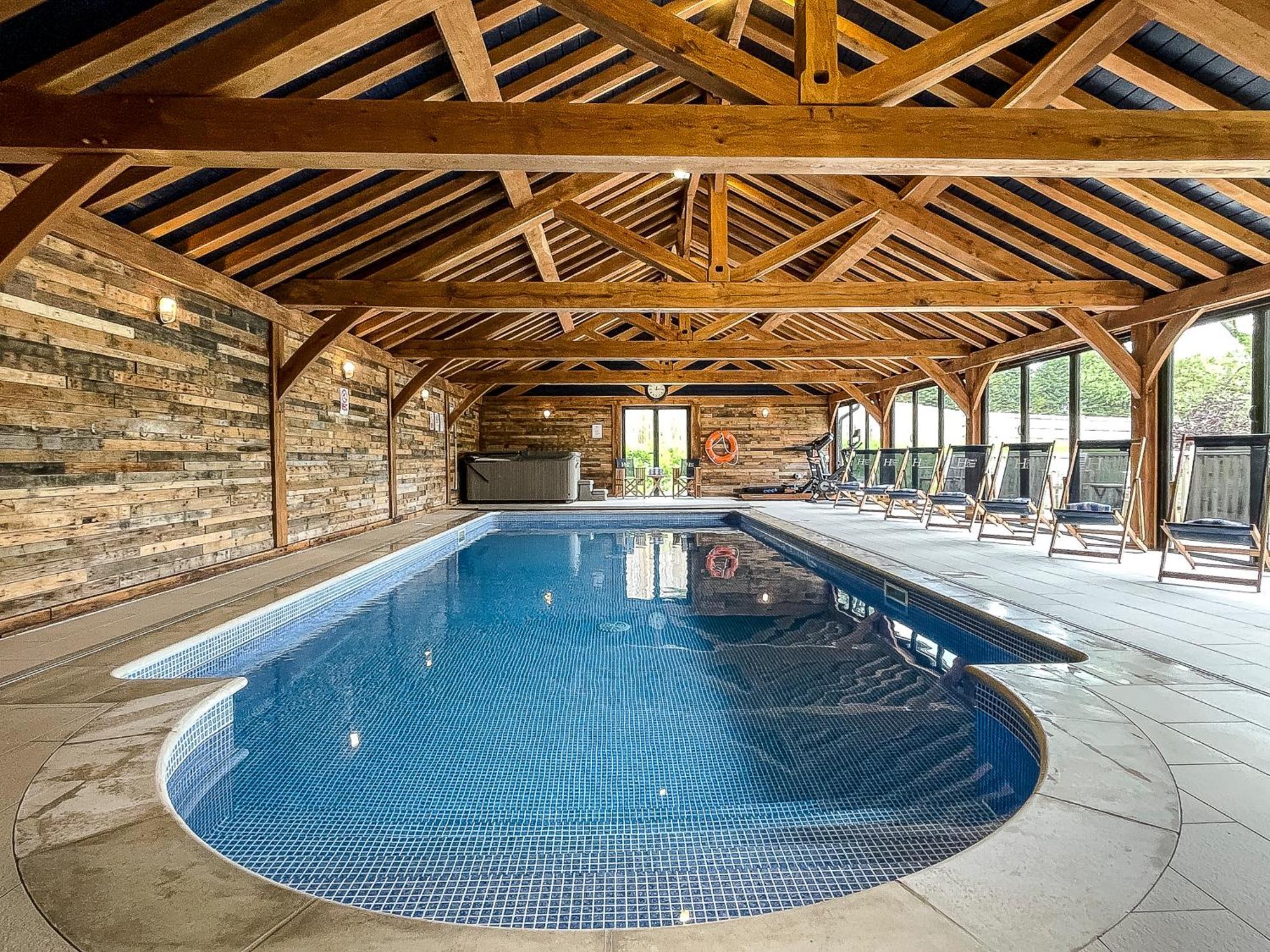 Vineyard Oast Sleeps 25 Villa Wavehorne Екстериор снимка