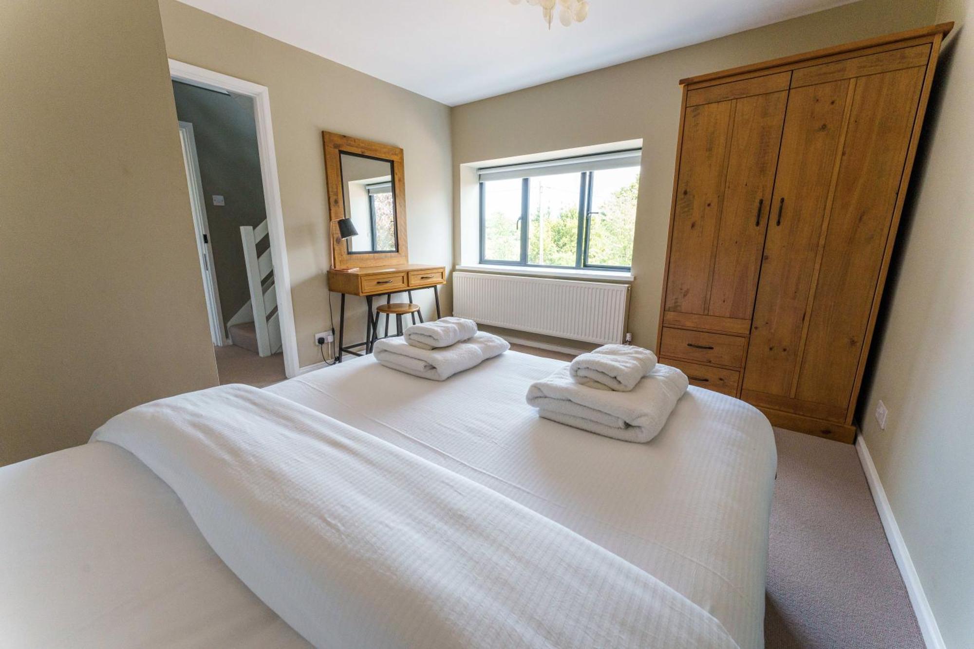 Vineyard Oast Sleeps 25 Villa Wavehorne Екстериор снимка